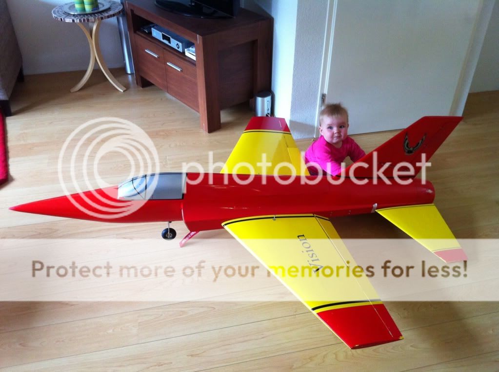 jet2.jpg